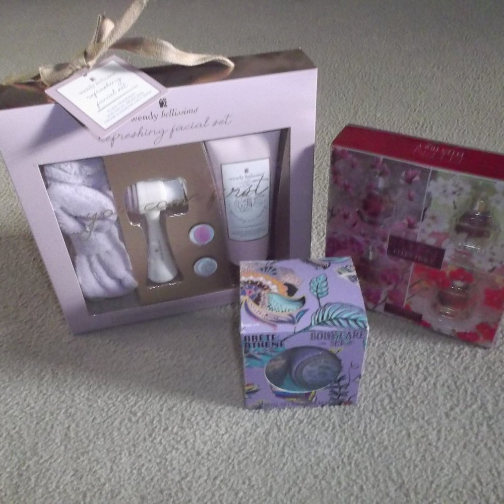 Boxed beauty gifts